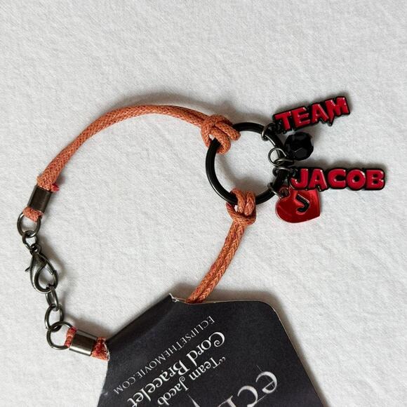 Twilight Eclipse Team Jacob Cord Bracelet - Picture 2 of 4